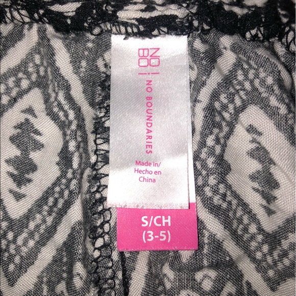 Pattern Shorts - Picture 3 of 4